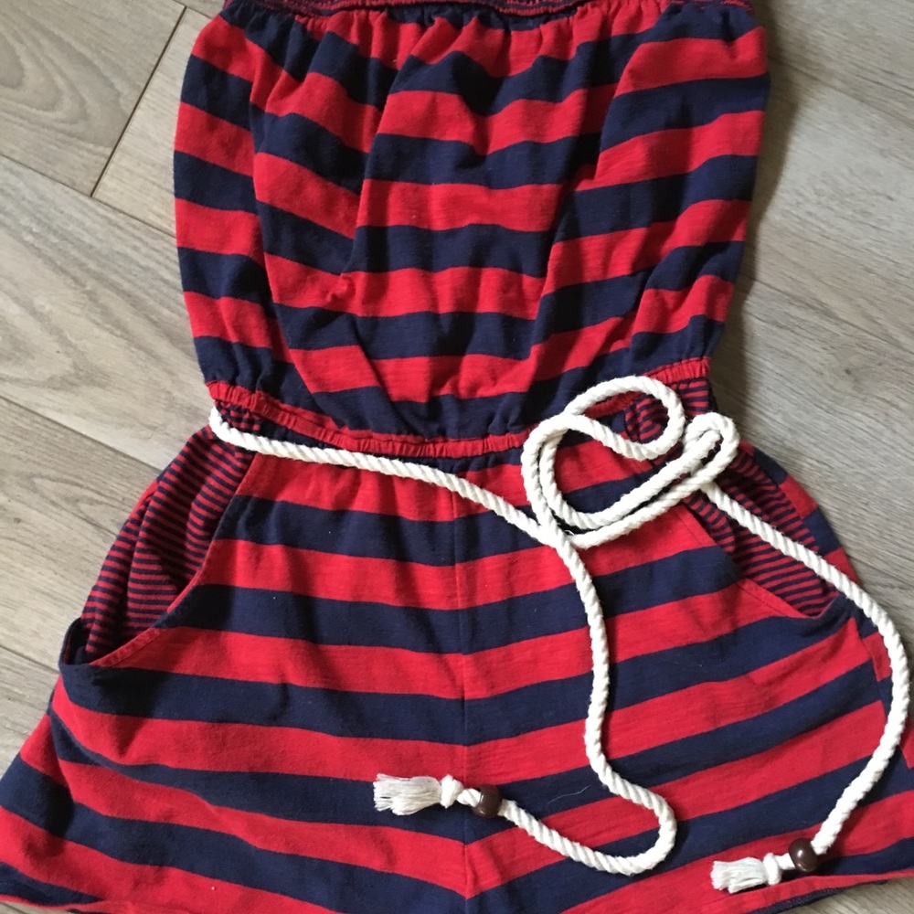 🌸Elastic top romper + beaded rope belt